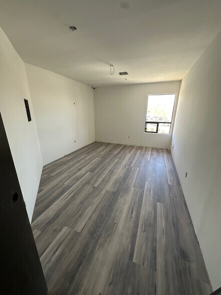 More Photos Of 11940 Palm Dr, Desert Hot Springs Loft Creative Space For Sale