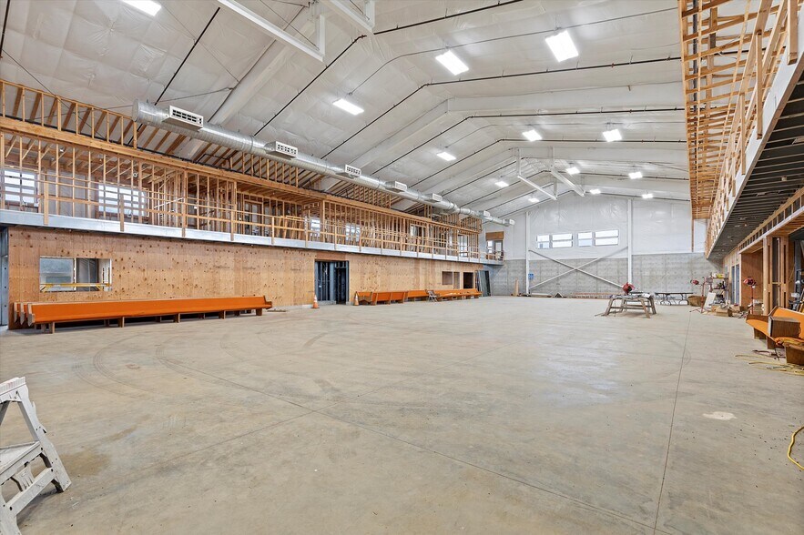 More Photos Of 1025 NW Grove st, Newport Industrial For Sale
