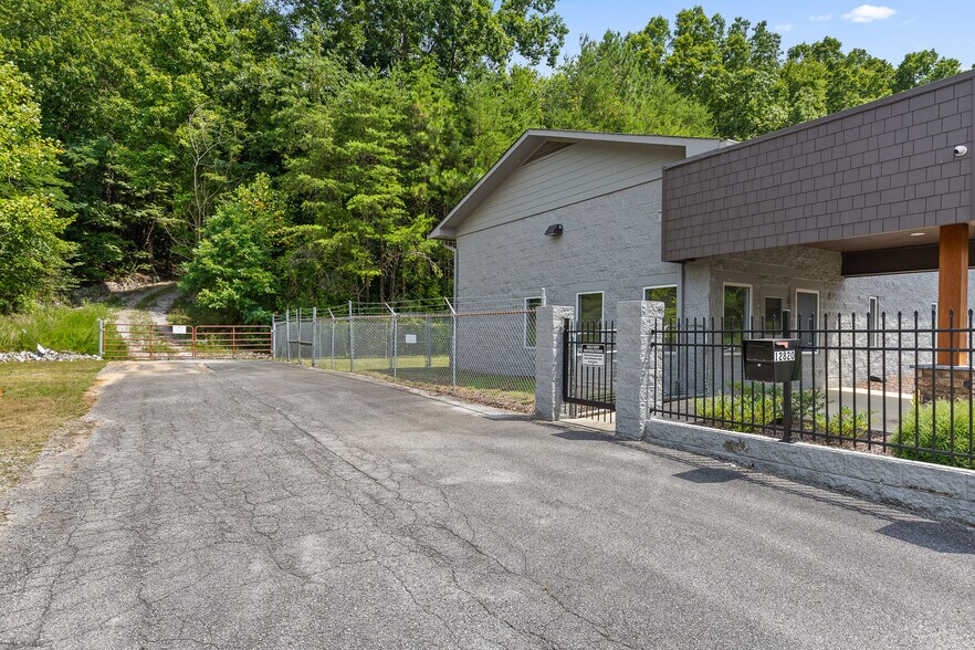More Photos Of 12820 Dayton Pike, Soddy Daisy Medical For Lease