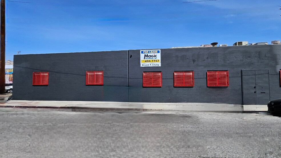 More Photos Of 929 E 14th St, Los Angeles Warehouse For Lease