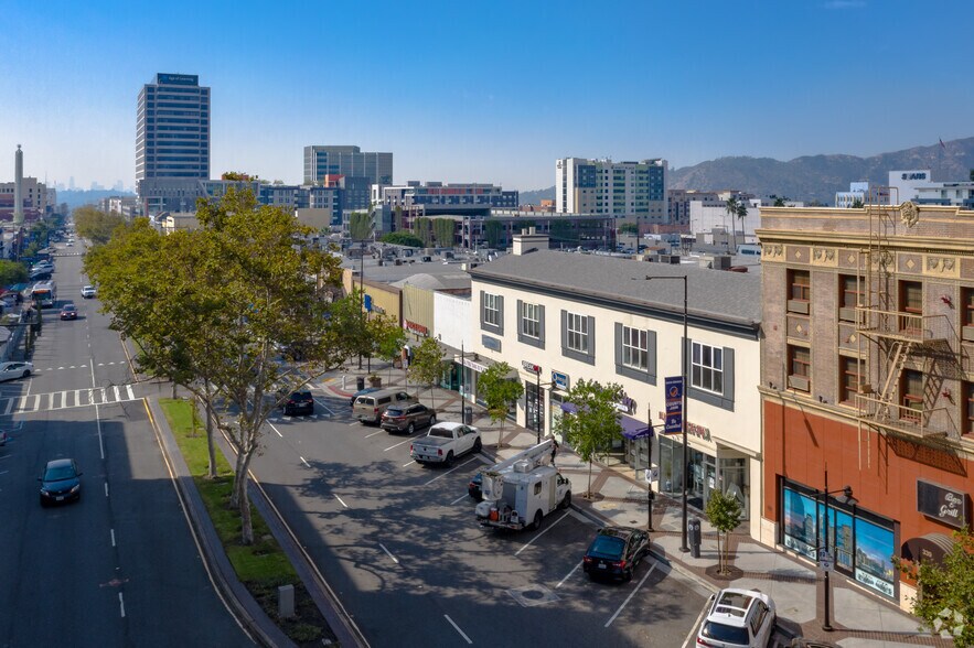 More Photos Of 337-339 N Brand Blvd, Glendale Storefront For Lease