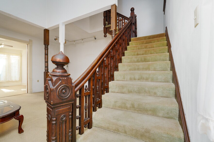 More Photos Of 261 Lebanon Ave, Belleville Apartments For Sale