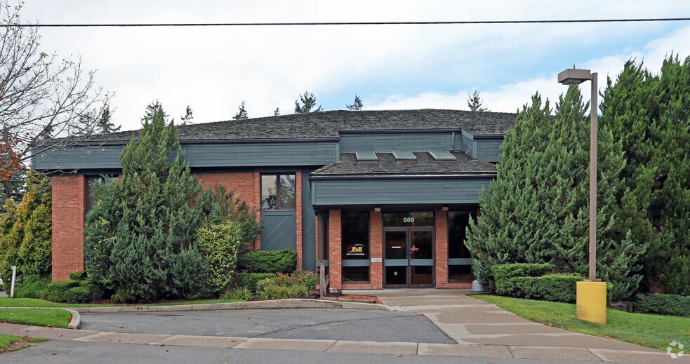 More Photos Of 589 Lake St, St Catharines Medical For Lease