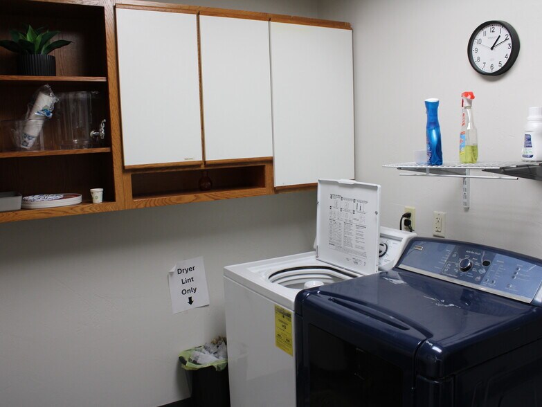 More Photos Of 525 E Division St, Fond Du Lac Medical For Sale