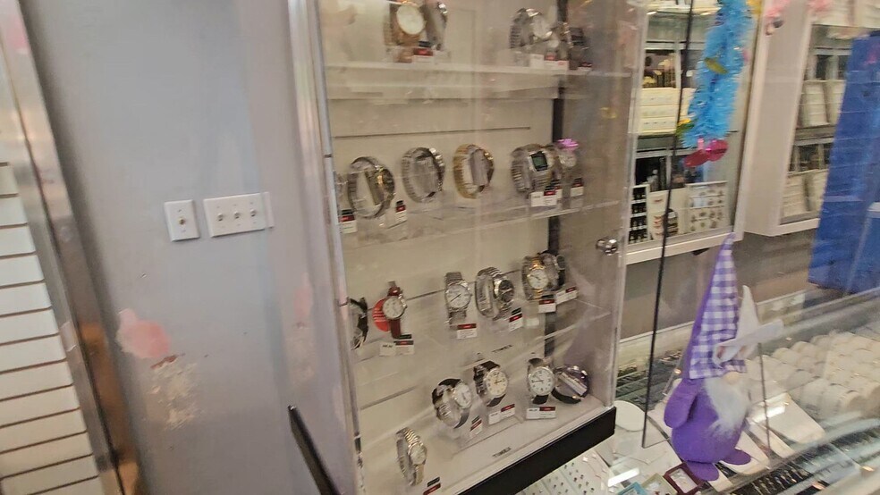 Primary Photo Of 30-14 Steinway St, Astoria Storefront Retail Office For Lease