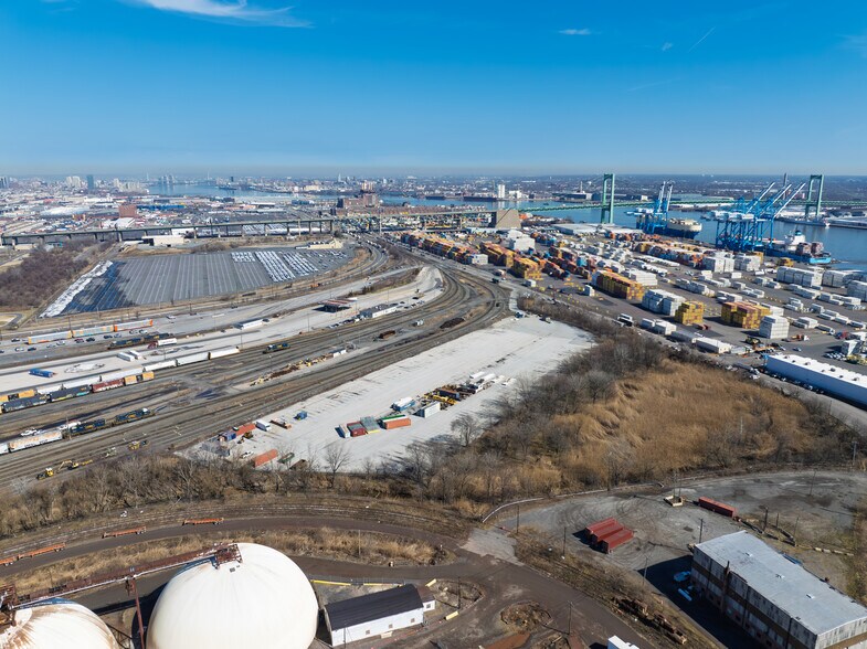 More Photos Of 3400 S Christopher Columbus blvd, Philadelphia Land For Lease