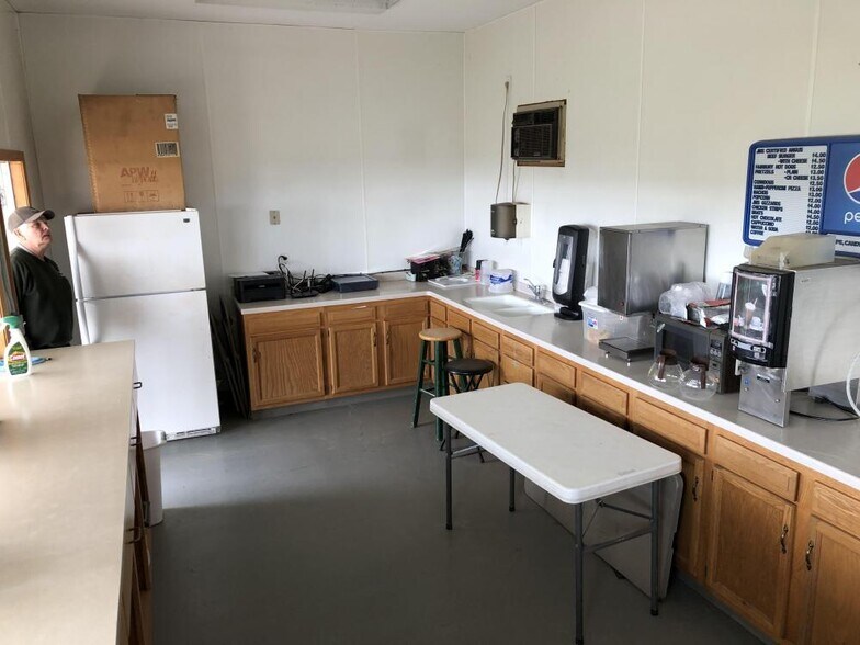 More Photos Of 1206 Road 4, Mc Cool Junction Racetrack For Sale