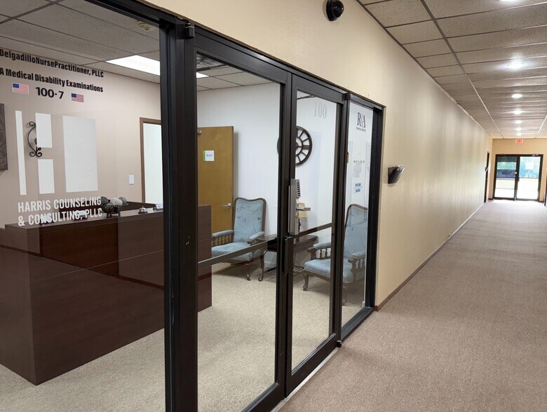 More Photos Of 6825 Manhattan Blvd, Fort Worth Medical For Sale