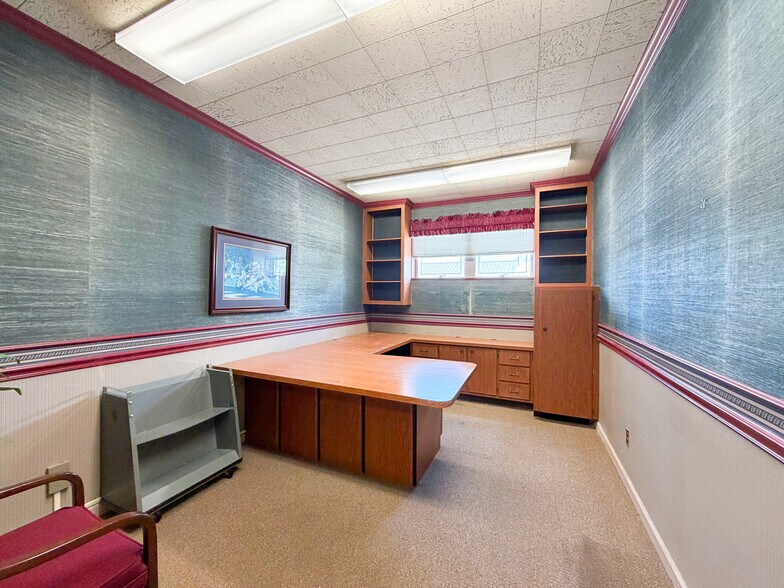 More Photos Of 906 Wilson St NE, Decatur Coworking Space