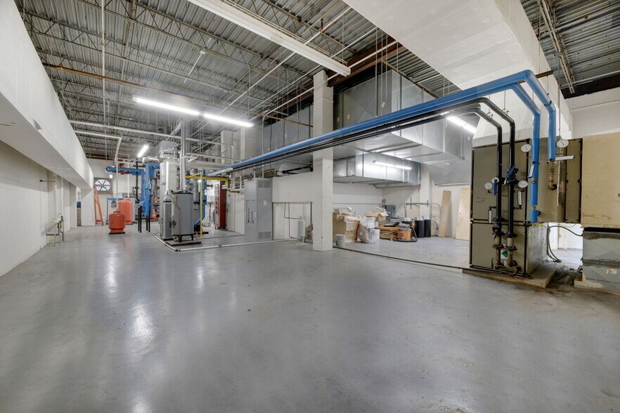 More Photos Of 4235 28th Ave, Marlow Heights Office For Sale