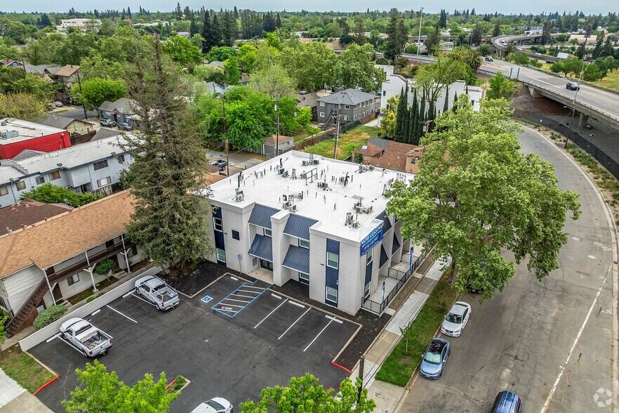 More Photos Of 3000 T St, Sacramento Apartments For Sale