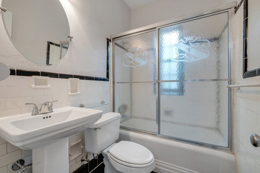 More Photos Of 259 E 7th Ave, Tallahassee Office For Sale