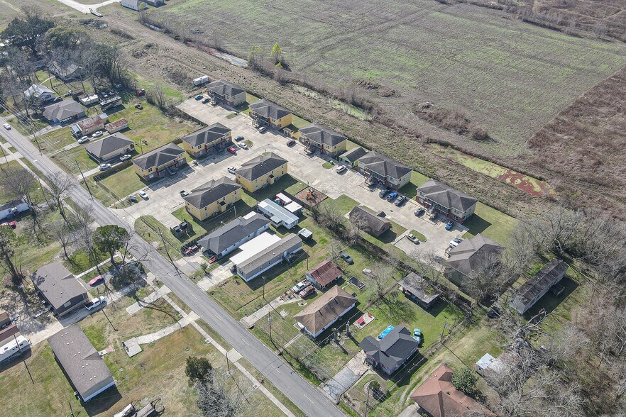 More Photos Of 5500 Hwy 75, Carville Apartments For Sale