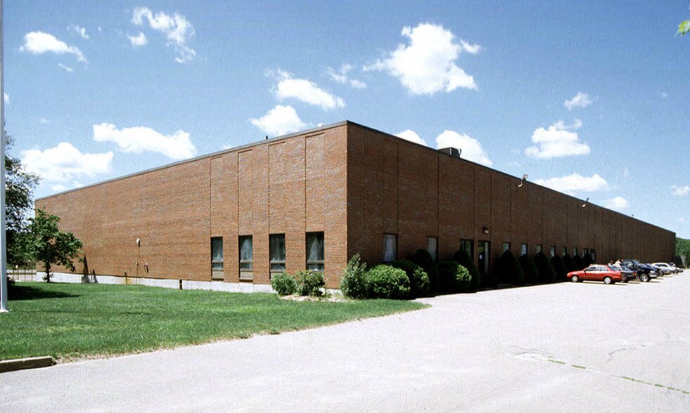 More Photos Of 115 Shawmut Rd, Canton Distribution For Lease
