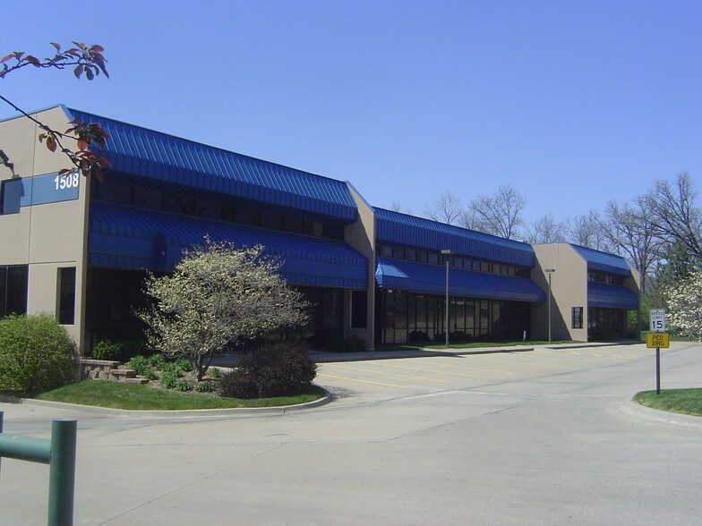Primary Photo Of 1508 Nw Vivion Rd, Kansas City Coworking Space