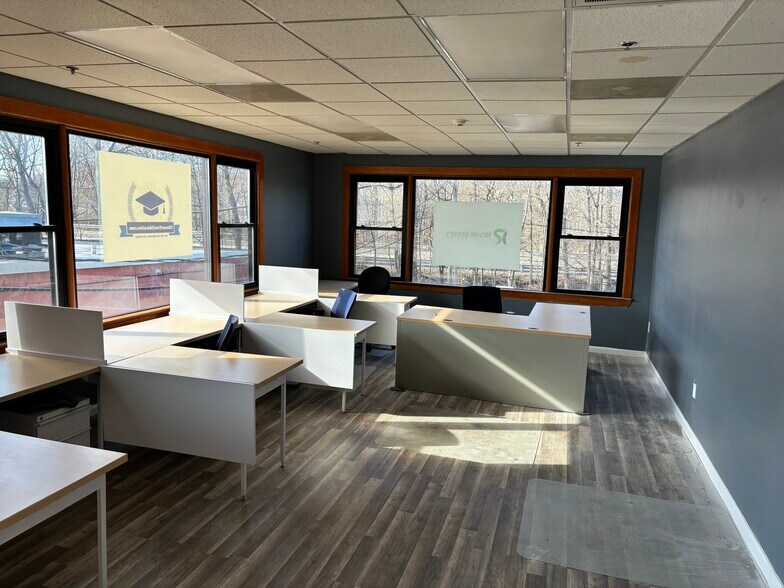 More Photos Of 5 W Main St, Denville Storefront Retail Office For Lease