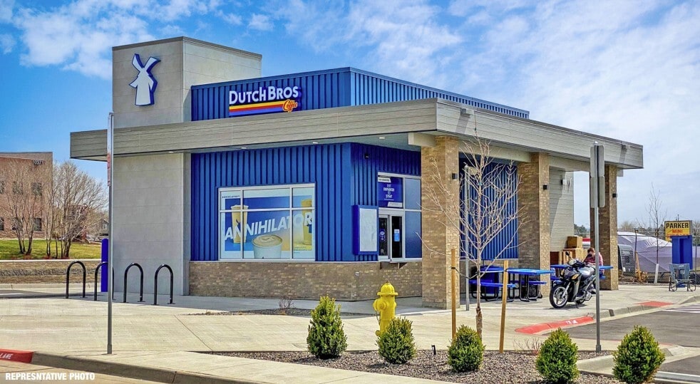 Primary Photo Of 1114 W Seventh St, Auburn Fast Food For Sale