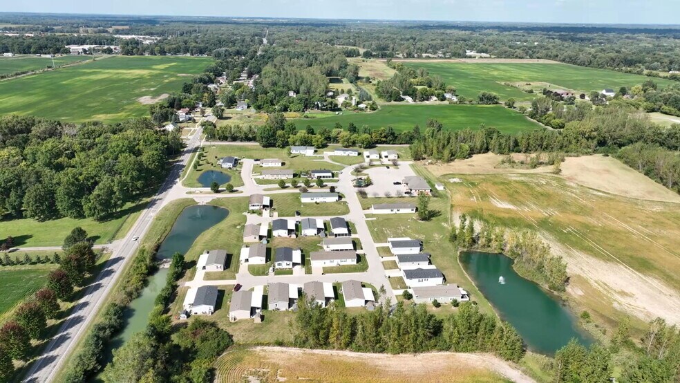 More Photos Of 1723 Cranberry Lake Cir, Saginaw Manufactured Housing Mobile Home Park For Sale