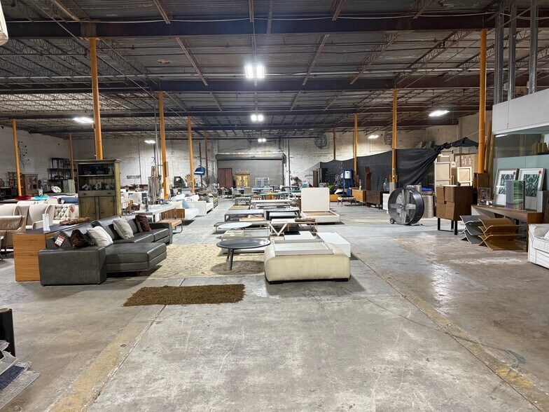 More Photos Of 5150 NW 37th Ave, Miami Warehouse For Lease