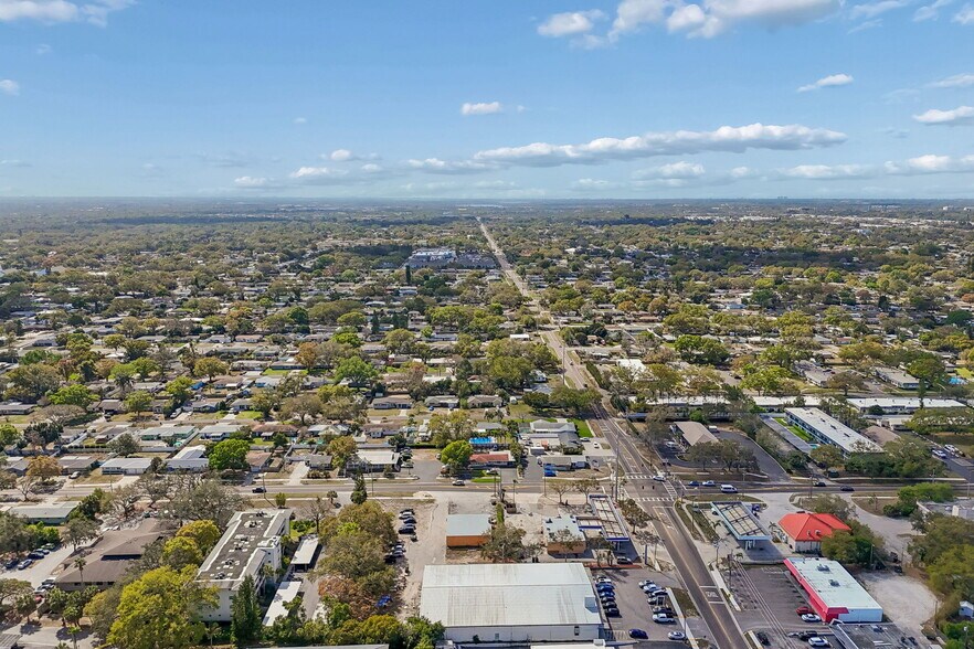 More Photos Of 1277 S Highland Ave, Clearwater Freestanding For Lease