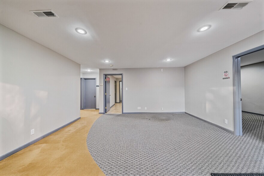 More Photos Of 1008 Oakwood Ave NW, Huntsville Medical For Lease