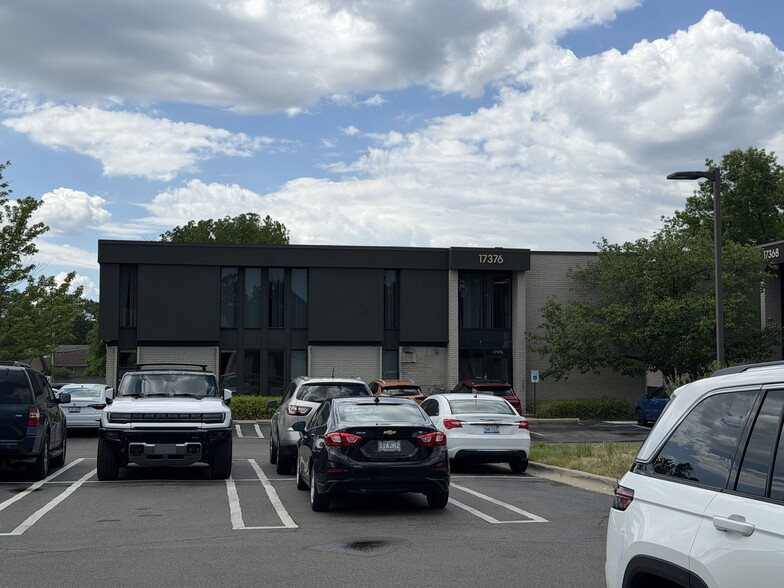 More Photos Of 17320 W 12 Mile Rd, Southfield Unknown For Lease