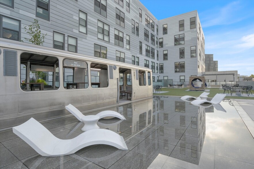 More Photos Of 2211 N Milwaukee Ave, Chicago Multifamily For Sale