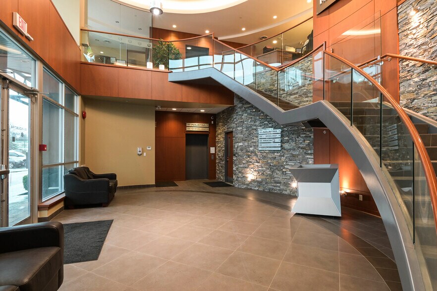 More Photos Of 17650 66A Ave, Surrey Office For Lease