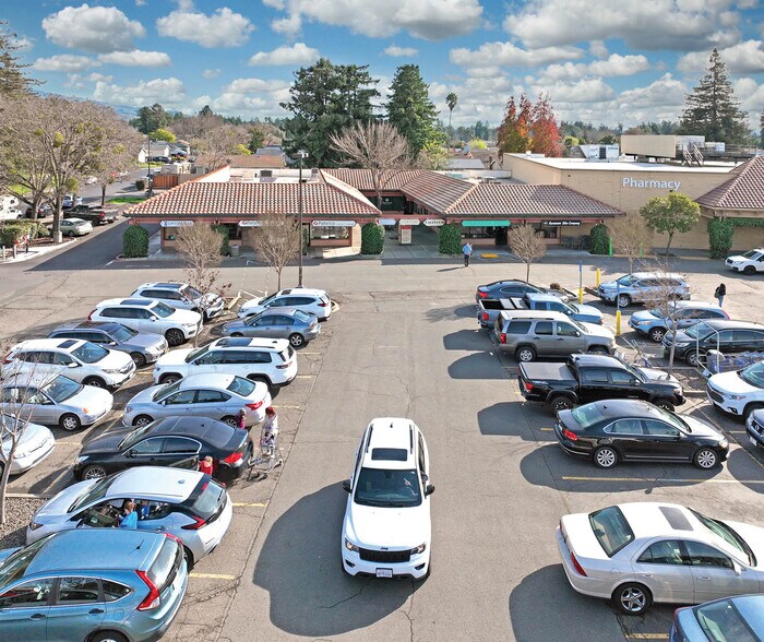 More Photos Of 901-997 Golf Course Dr, Rohnert Park General Retail For Sale