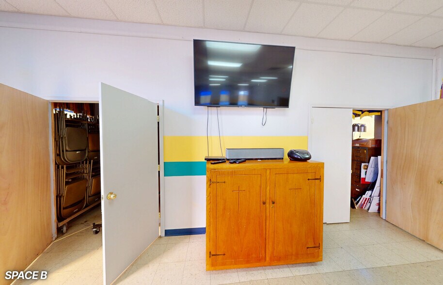 More Photos Of 4493 Bonsack Rd, Roanoke Specialty For Lease