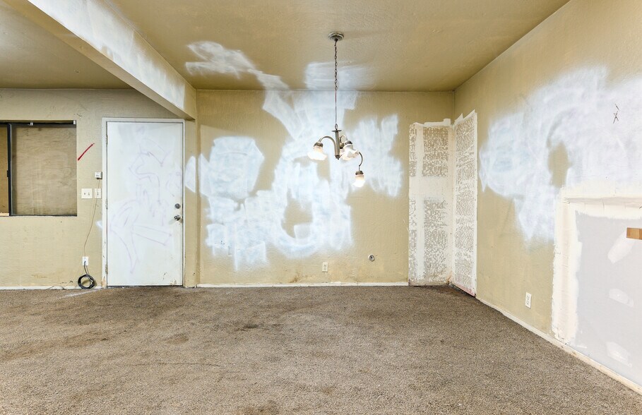 More Photos Of 6022 Pony Express Trl, Pollock Pines Freestanding For Sale