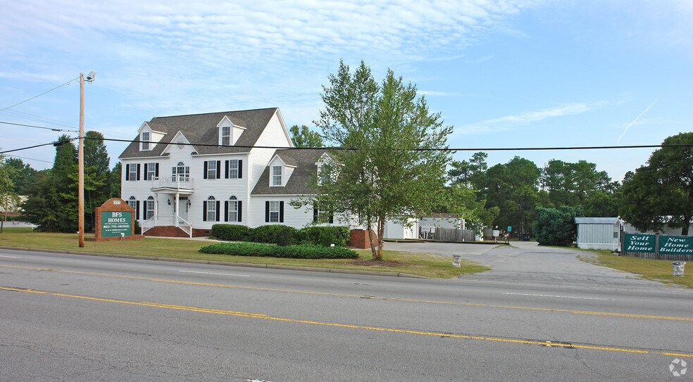 More Photos Of 4220 Augusta Rd, Lexington Office For Sale