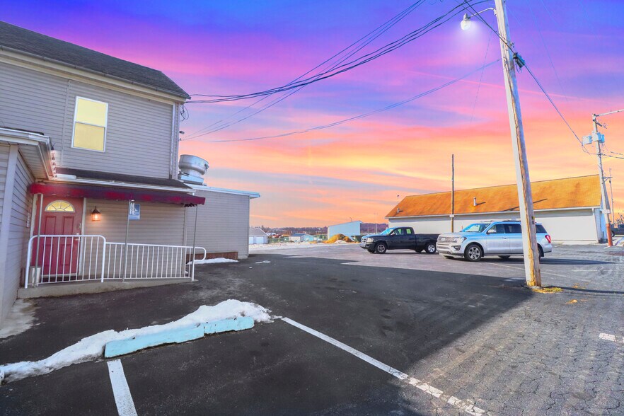 More Photos Of 7646 Lancaster Ave, Myerstown Restaurant For Sale
