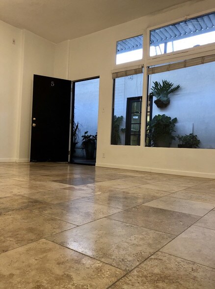 More Photos Of 8685 Wilshire Blvd, Beverly Hills Storefront Retail Office For Lease