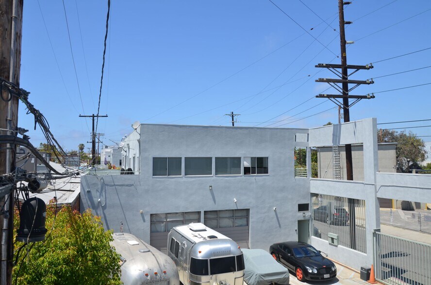 More Photos Of 905 Electric Ave, Venice Unknown For Lease