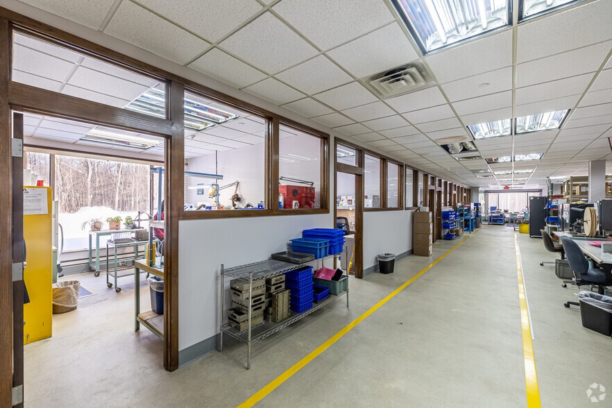 More Photos Of 150 Knotter Dr, Cheshire Manufacturing For Sale
