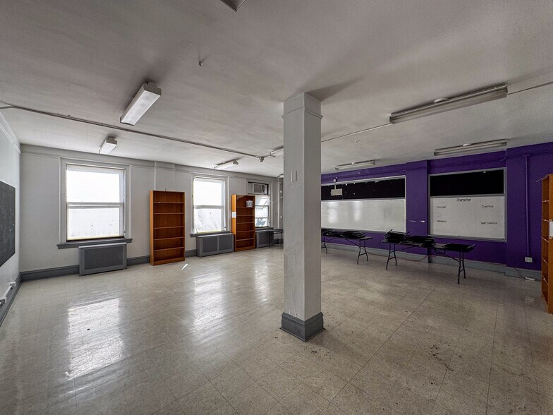 More Photos Of 500 Courtlandt Ave, Bronx Schools For Lease