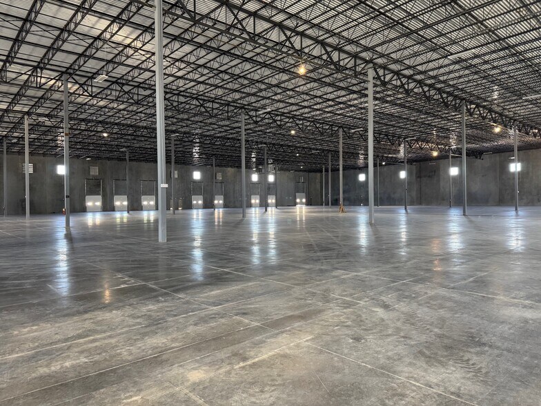 More Photos Of 1201 Kretschmer, Manhattan Manufacturing For Lease