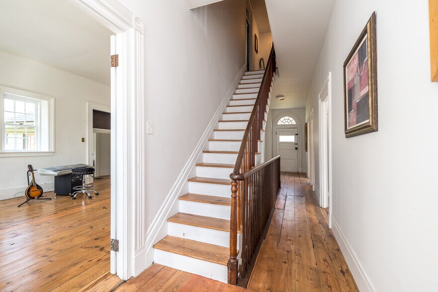 More Photos Of 157 County Road 519, Phillipsburg Office Residential For Sale