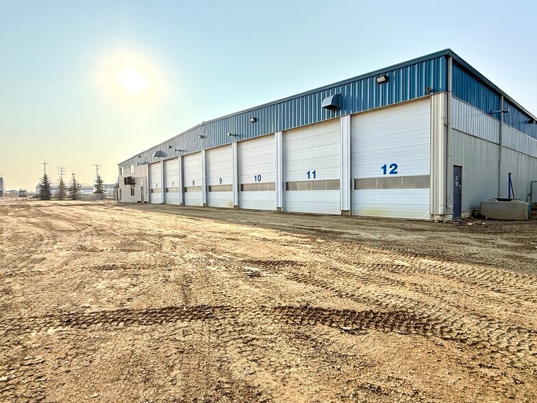 More Photos Of 8 Van Der Horn Way, Red Deer County Truck Terminal For Sale