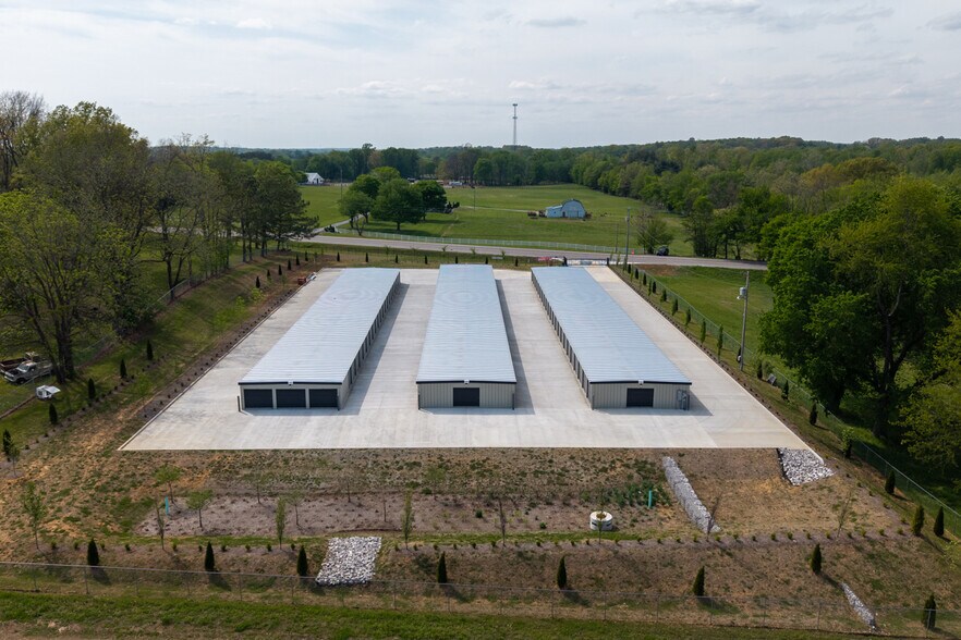 More Photos Of 4624 Highway 31 W, Cottontown Office For Sale