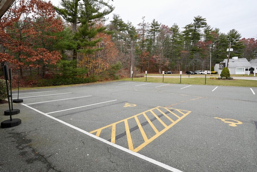 More Photos Of 1340 Belmont St, Brockton Medical For Lease