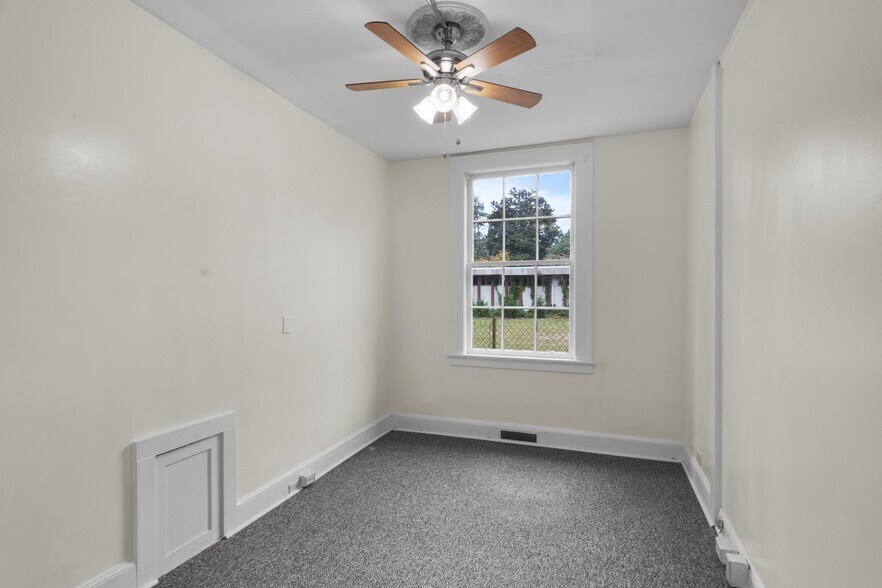 More Photos Of 105 Lancaster St SW, Aiken Loft Creative Space For Lease