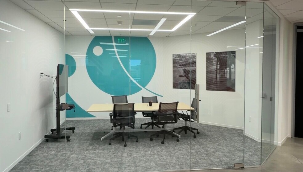 More Photos Of 19900 MacArthur Blvd, Irvine Loft Creative Space For Lease