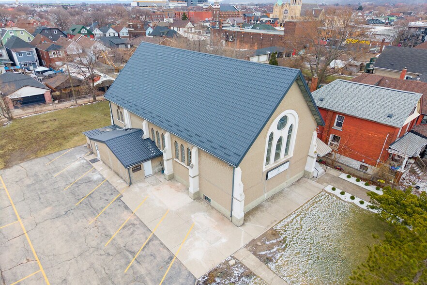 Primary Photo Of 50 Earl St, Hamilton Daycare Center For Sale