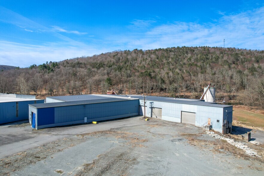 More Photos Of 158 La Barre St, Hancock Warehouse For Sale