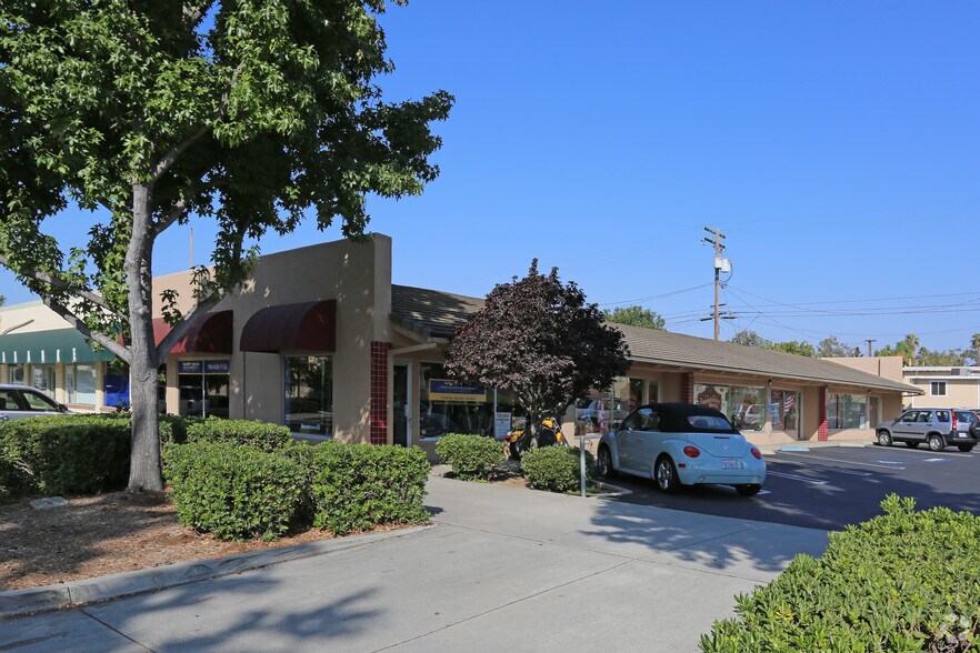 More Photos Of 110 S Citrus Ave, Vista Freestanding For Lease