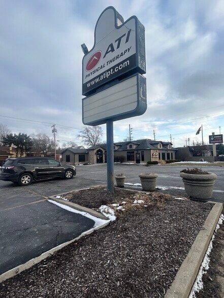 More Photos Of 7443 Indianapolis Blvd, Hammond Medical For Lease