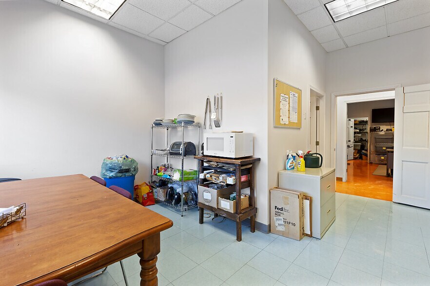 More Photos Of 4 Industrial Pky, Brunswick Manufacturing For Lease