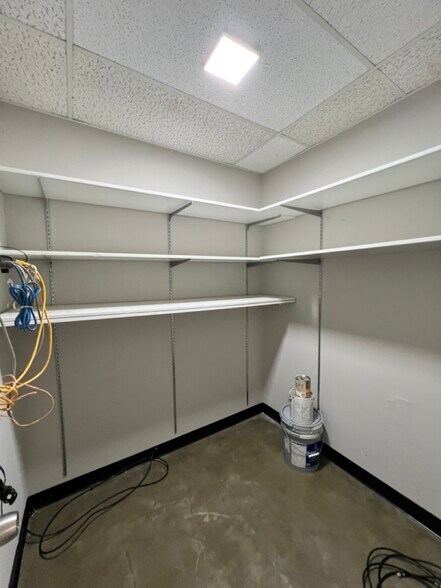 More Photos Of 212-232 Saint Paul St, Pearl Office For Lease